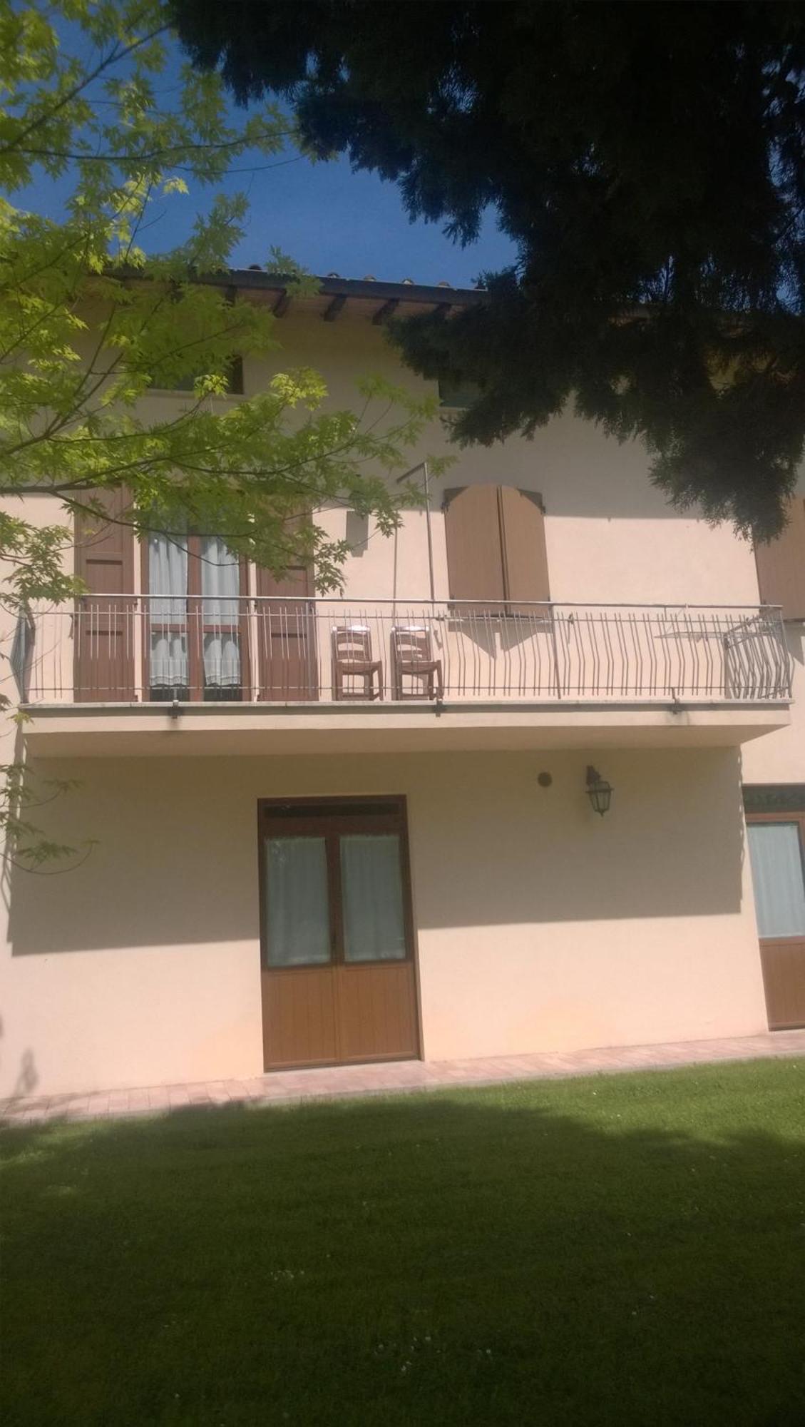 Agriturismo Casella Del Piano Gubbio Habitación foto