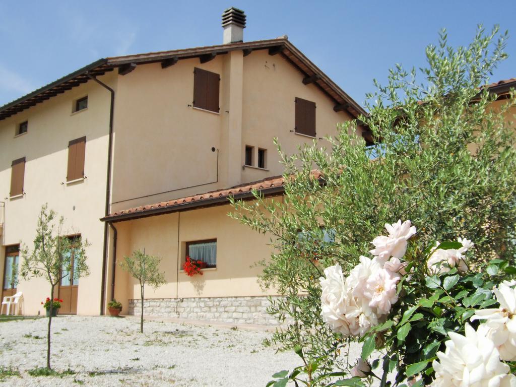 Agriturismo Casella Del Piano Gubbio Exterior foto
